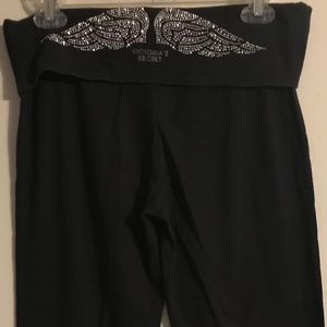 Medium Black Victoria's Secret Flare Yoga Pants